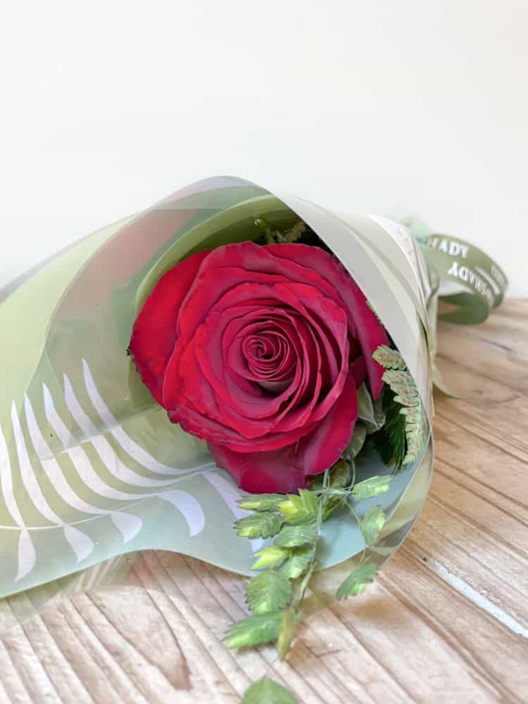 Product_Single Rose_IMG-2526.jpg